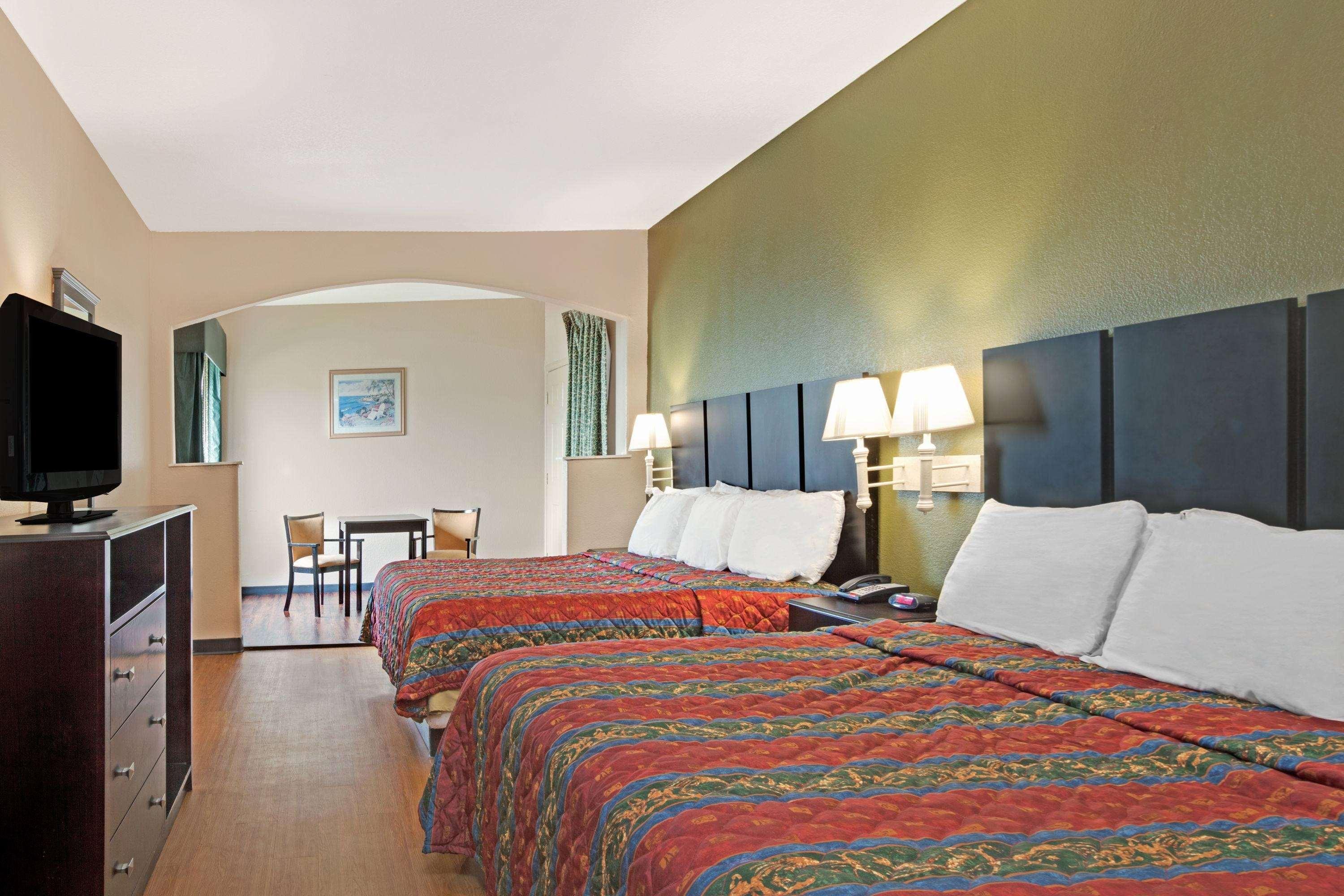 Red Roof Inn Plus + Galveston - Beachfront Exteriér fotografie