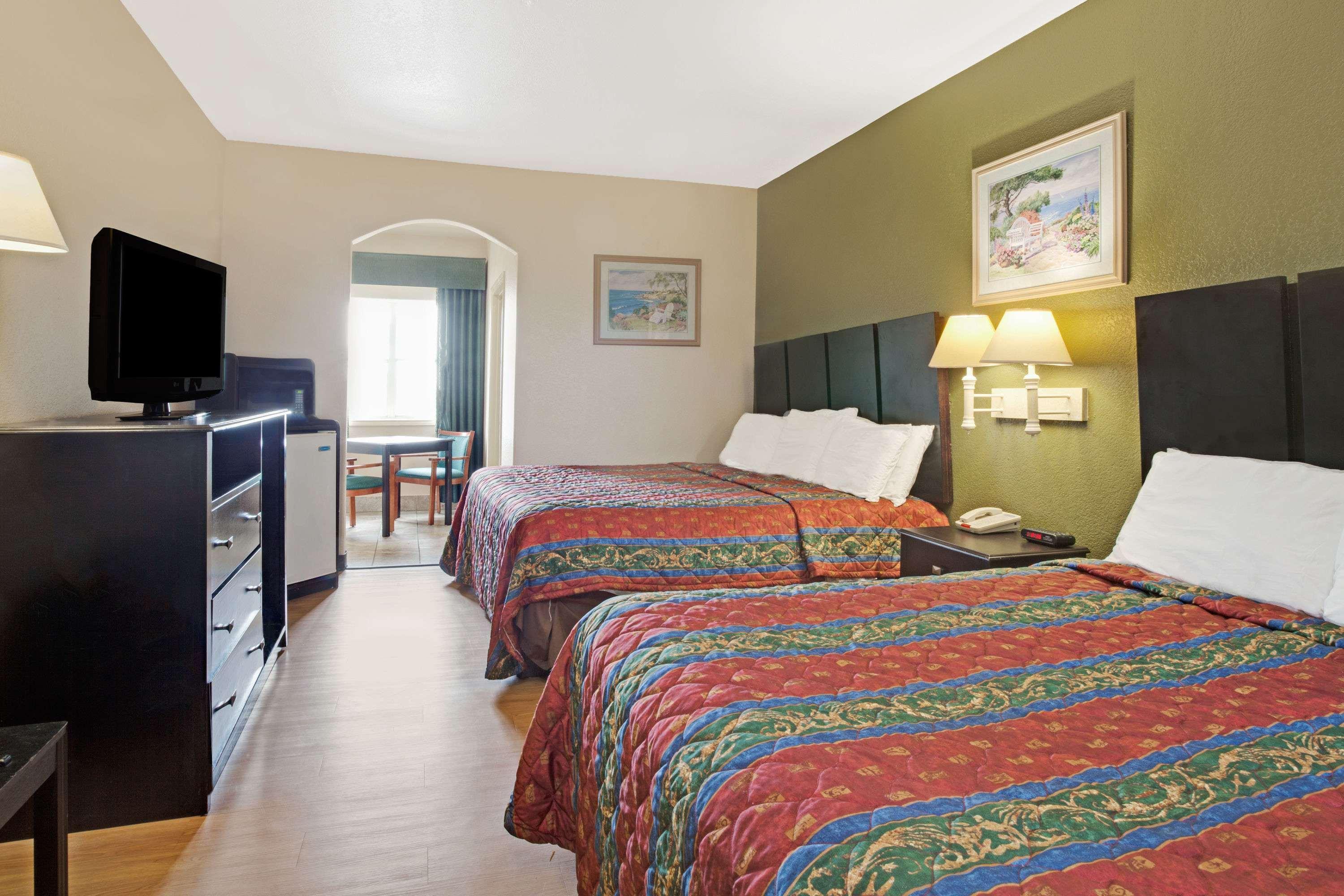 Red Roof Inn Plus + Galveston - Beachfront Exteriér fotografie