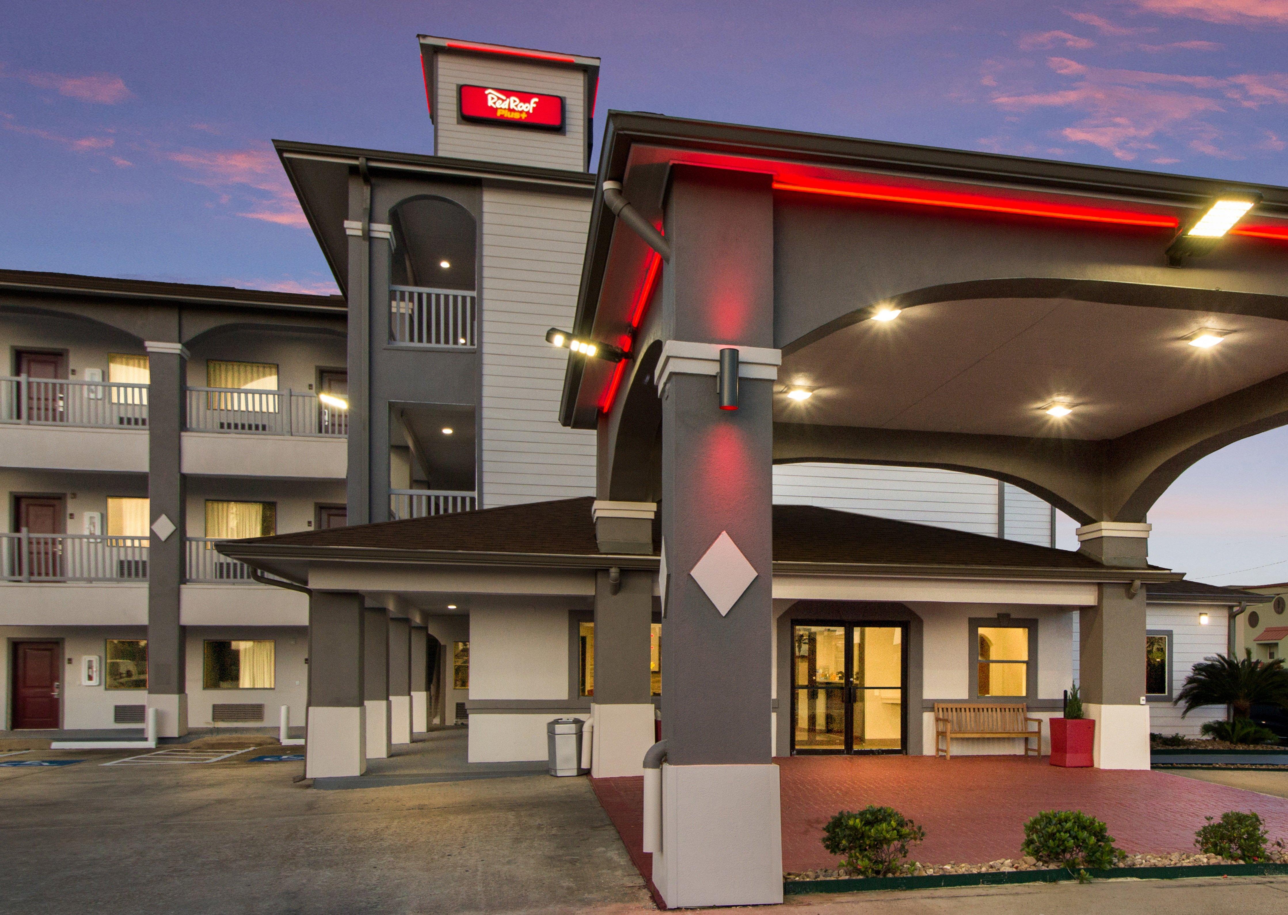 Red Roof Inn Plus + Galveston - Beachfront Exteriér fotografie