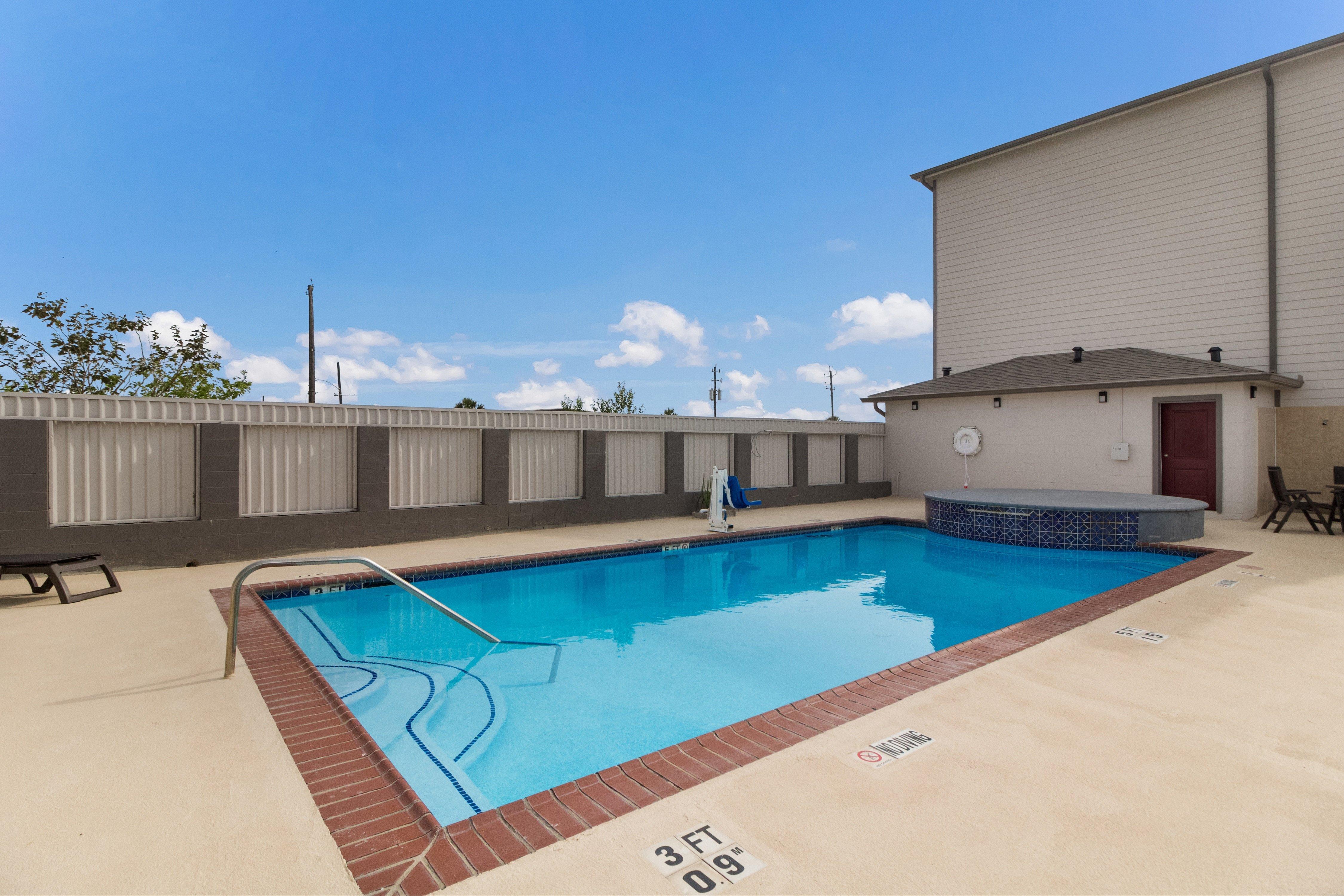 Red Roof Inn Plus + Galveston - Beachfront Exteriér fotografie